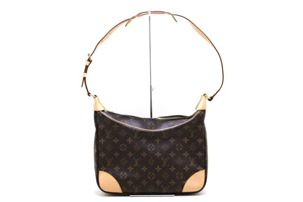 LOUIS VUITTON Boulogne Shoulder Bag Monogram